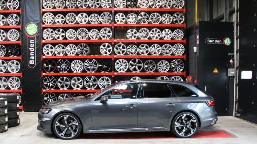 Set 20 inch originele Audi RS4 RS5 velgen gemonteerd op deze Audi RS4 B9 Banden XL Dordrecht.jpg