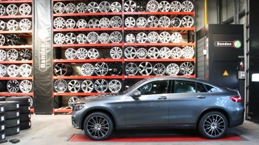 Set 20 inch velgen gemonteerd op de Mercedes GLC bij Banden XL.jpg