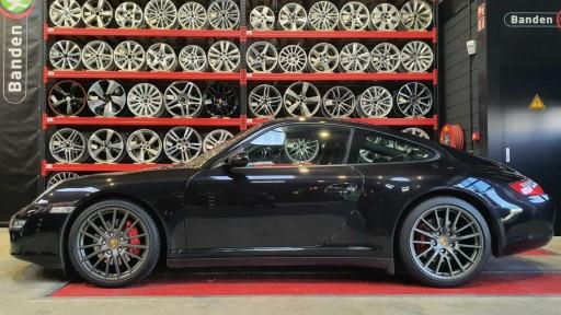 Set 19 inch originele velgen antraciet laten poedercoaten op deze Porsche 911 bij Banden XL.jpg